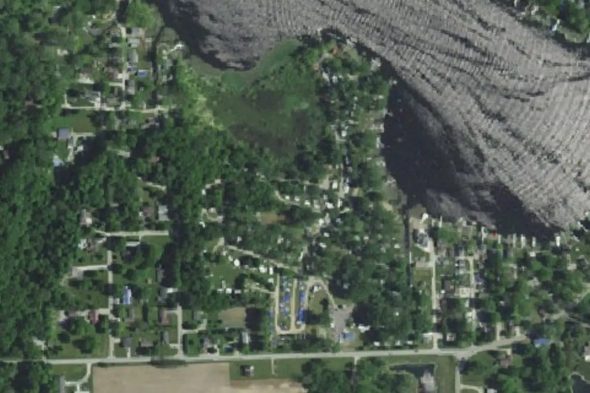 Aerial view of JT's Lakeside Campground
